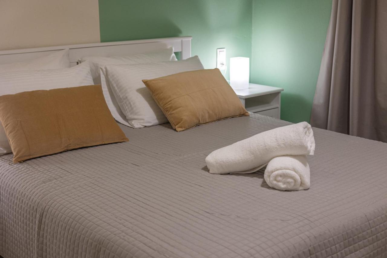 Adriana Apartment Agia Marina  Екстер'єр фото