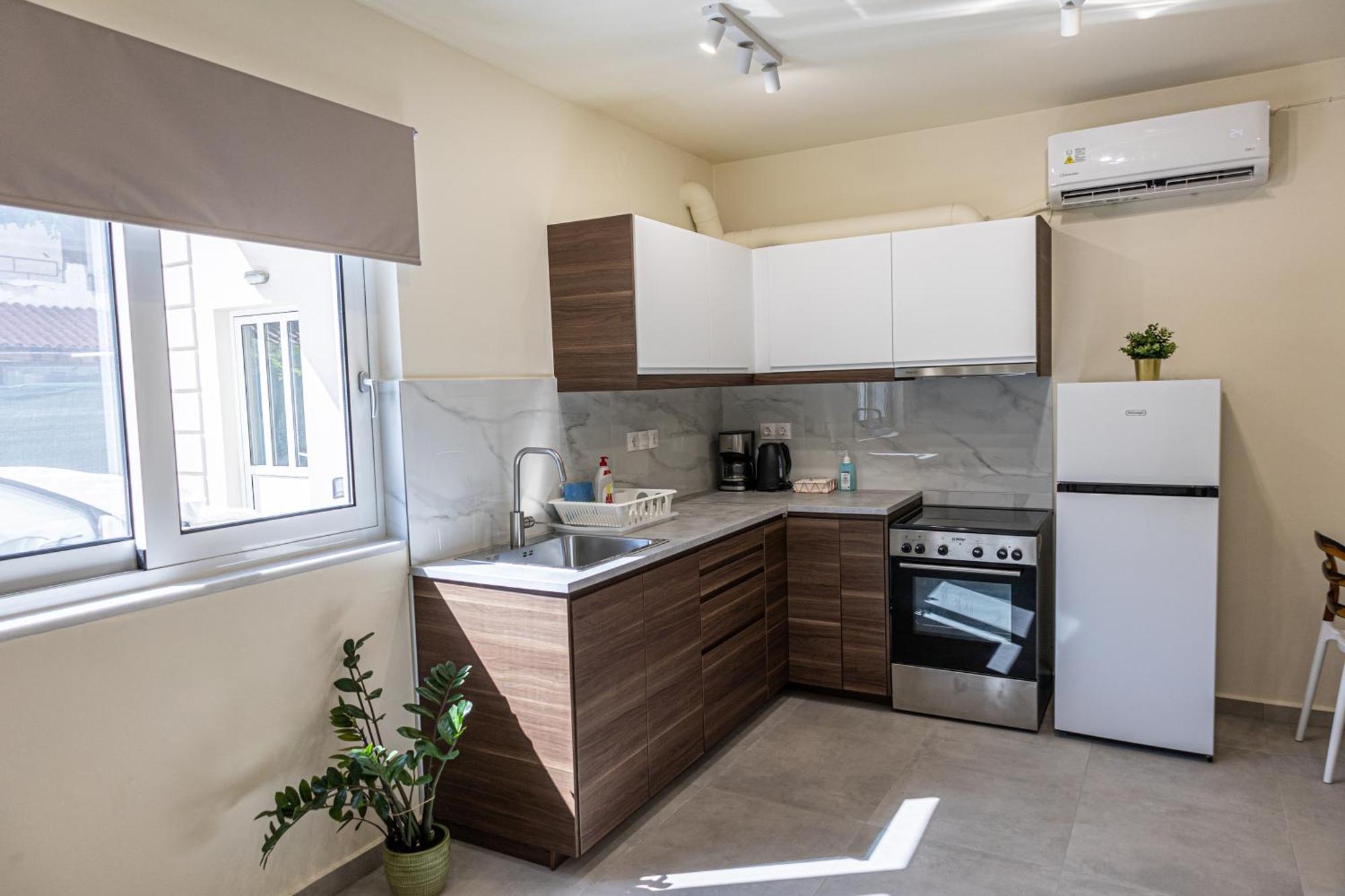 Adriana Apartment Agia Marina  Екстер'єр фото