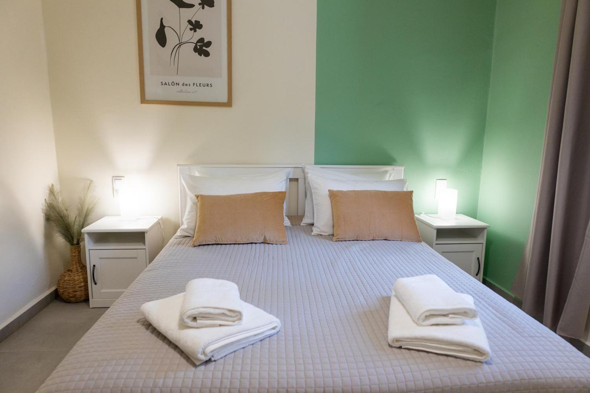 Adriana Apartment Agia Marina  Екстер'єр фото